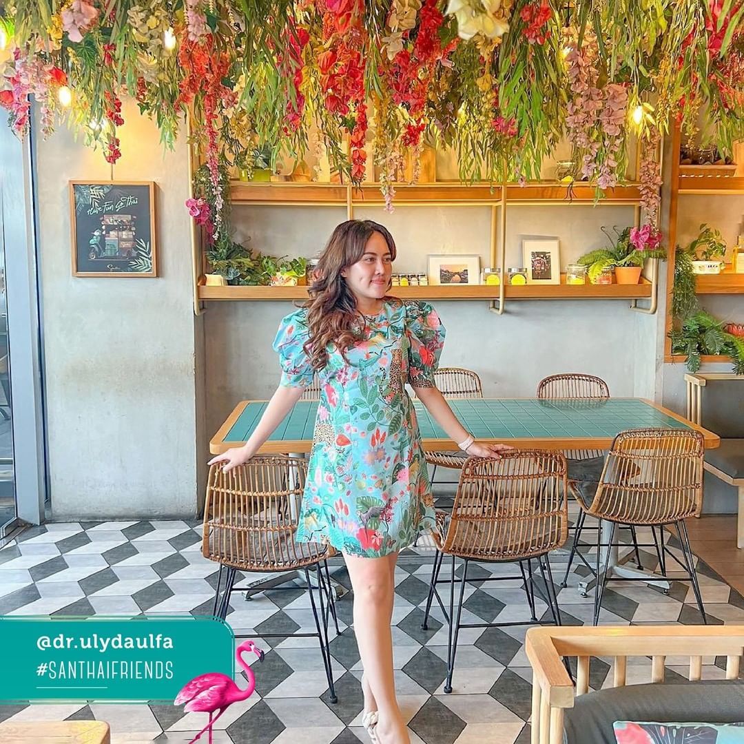 5 Kafe Tema Bunga yang Cantik, Cocok Buat Makan Enak Plus Foto-foto!