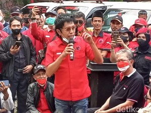 Kepuasan ke Jokowi Anjlok Efek Harga BBM Naik, Adian Bandingkan dengan SBY