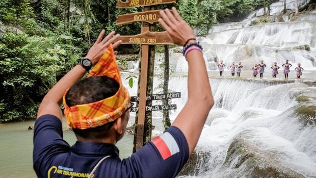 Air Terjun Moramo