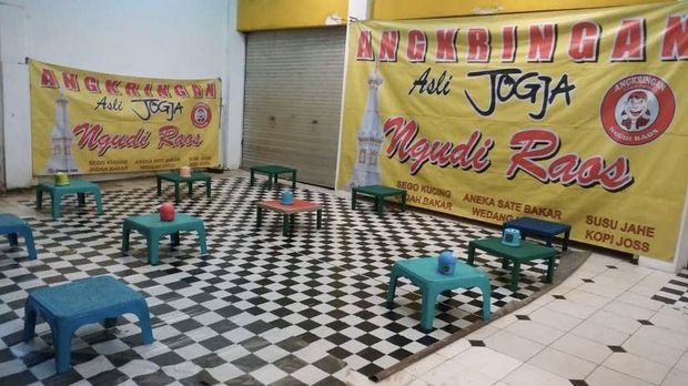 angkringan di surabaya