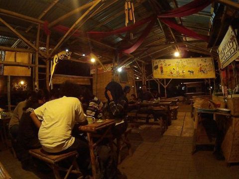 angkringan mbah cokro