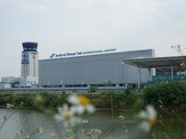 Selain Lonjakan Penumpang, Bandara Semarang Antisipasi Bird Attack Saat Nataru
