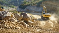 Dengan kapasitas tampungan 55,90 juta m3 dan luas genangan 312,09 Ha, Bendungan Tiu Suntuk nantinya akan mampu menyuplai air baku sebesar 68 liter/detik dan menyuplai air bagi daerah irigasi seluas 1.900 Ha (Existing 1.370 Ha dan Exstensifikasi 530 Ha) yang mencakup wilayah Kecamatan Taliwang dan Kecamatan Brang Ene. Kedua kecamatan tersebut dinilai memiliki lahan/areal pertanian yang cukup luas, namun sebagian besar lahannya sudah mengalami penurunan kinerja karena kekurangan suplai air.