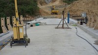Pembangunan Bendungan Tiu Suntuk dilakukan sejak Februari 2020 dengan biaya sebesar Rp1.277 miliar dan ditargetkan rampung pada Desember 2023. Pembangunan dilakukan dalam dua paket dimana Paket I dilaksanakan oleh PT Nindya Karya dan PT Bahagia Bangun Nusa (KSO), sedangkan Paket II oleh PT PP-Marfri (KSO).
