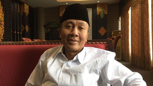 Bupati Lombok Barat Fauzan Khalid.