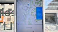 Terdapat GPS yang disajikan dalam bus ini untuk mengelilingi kota Turin.