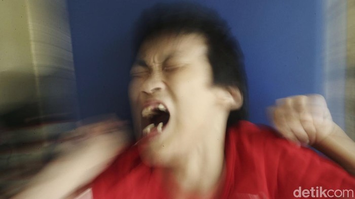 Cinta Kasih yang Buat Kami Bertahan Keterbatasan fisik, Intelektual, Mental dan Sensorik yang kini dialami orang-orang disabilitas penghuni Wisma Tuna Ganda Palsigunung. Mereka ada jadi anugerah dan cinta kasih keluarga.