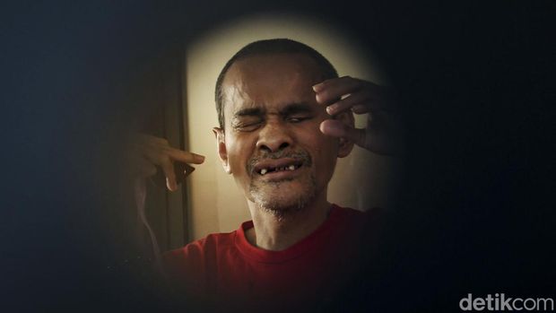 Keterbatasan fisik, Intelektual, Mental dan Sensorik yang kini dialami orang-orang disabilitas penghuni Wisma Tuna Ganda Palsigunung. Mereka ada jadi anugerah dan cinta kasih keluarga.