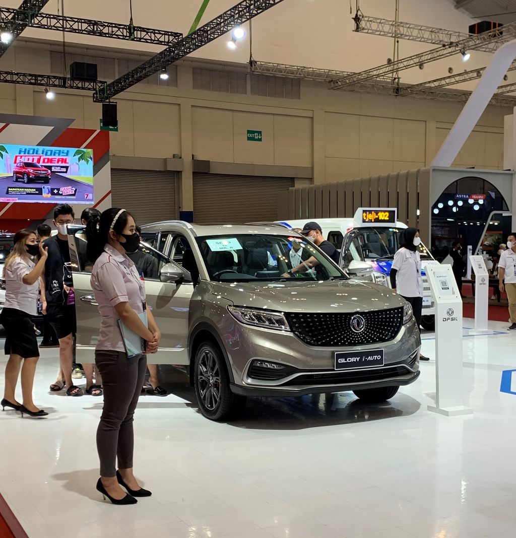 DFSK pada ajang GIIAS 2022