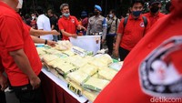 Operasi digelar Polda Metro Jaya dan 13 Polres. Kejahatan peredaran narkoba dan perjudian adalah salah satu sasaran operasi tersebut.