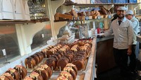 Supreme mirip dengan Dominique Ansels Cronut, perpaduan donat dan croissant yang sempat terkenal pada tahun 2013 lalu. Sejak April, penjualan Supreme selalu ludes setiap hari, bahkan hingga kurang dari satu jam. Setiap harinya, toko ini memproduksi sebanyak 240 potong Supreme.