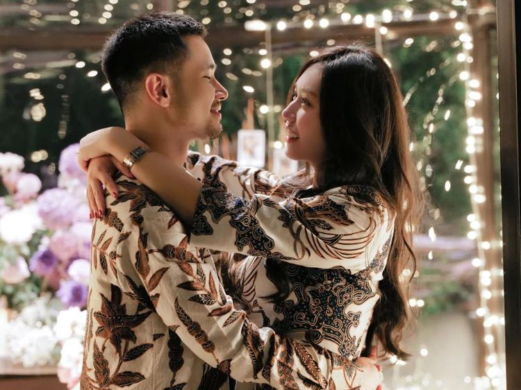Foto: Perjalanan Cinta Sisca Kohl & Jess No Limit, Cincin Lamaran Rp 1,5 M
