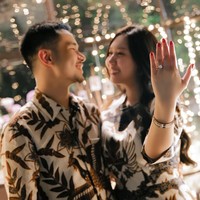 Jess No Limit memberikan cincin berlian mewah yang datang dari merek Cartier. Cincin tersebut didatangkan langsung dari SingapuraFoto: Instagram @siscakohl