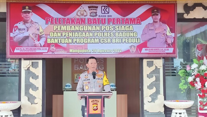 Kapolda Bali Irjen Putu Jayan Danu Putra kumpulkan kapolsek seluruh Badung, Bali, Jumat (26/8/2022).