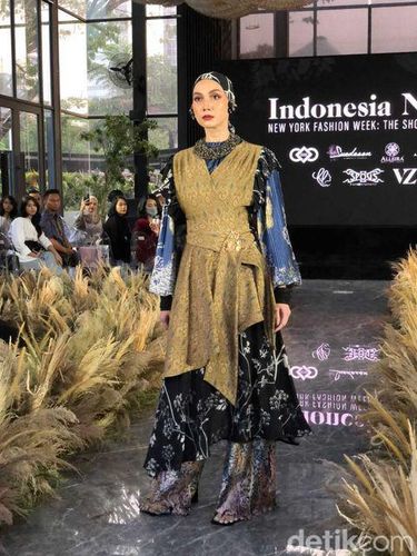 Koleksi Heaven Lights yang akan tampil di New York Fashion Week.