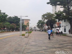 Keinginan Anies: Tak Ada Kesenjangan Saat ke Kota Tua