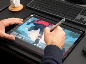 Logitech Bawa Pesaing Apple Pencil ke Indonesia