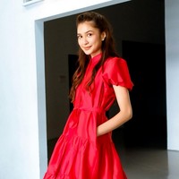 Perubahan tubuhnya sempat dikritik netizen terlalu kurus. Ada pula yang berkomentar lebih suka dengan penampilannya yang dulu. Foto: Instagram/@miktambayong