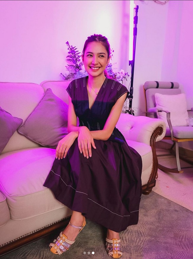 Sebagai pengganti asupan karbohidrat dari nasi, wanita 27 tahun ini memilih kentang. Dia juga menghindari konsumsi makanan manis seperti cokelat dan es krim. Foto: Instagram/@miktambayong