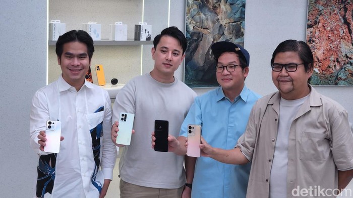 Penjualan Oppo Reno 8 Perdana