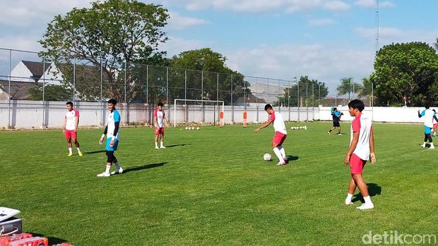 PSM Makassar latihan di Stadion Kalegowa jelang menghadapi Persib Bandung di Liga 1