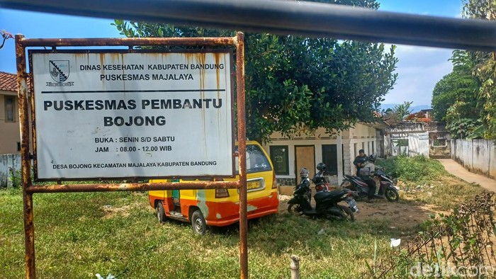 Puskesmas Pembantu di Majalaya, Kabupaten Bandung sudah terbengkalai selama 12 tahun.
