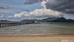 Putihnya Pasir di Pantai Padang Melang Anambas