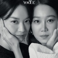 Di tengah persaingan industri hiburan Korea, keduanya sukses meniti karier hingga dikenal lewat sejumlah drama Korea. Saat ini, Gong Hyo Jin telah menginjak usia 42 tahun dan akan segera menikah. Sedangkan Shin Min Ah di usia 38 tahun telah berpacaran selama tujuh tahun dengan Kim Woo Bin. Foto: Instagram