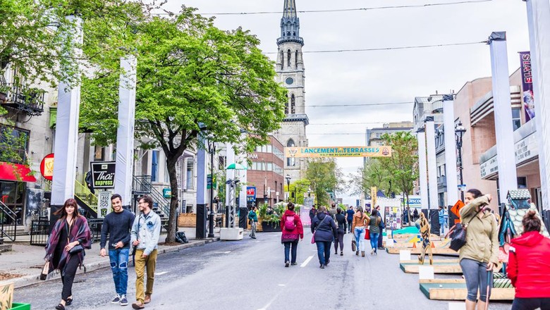 Rue Wellington Montreal: People walking on Saint Denis street in Montreals Plateau Mont Royal in Quebec region