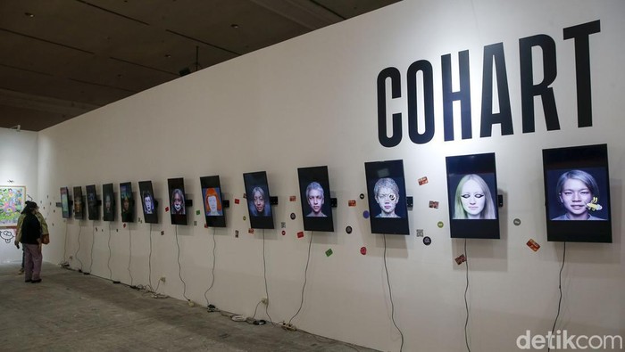 Terpukau Ragam Instalasi di Art Jakarta 2022 Art Jakarta 2022 kembali digelar Jakarta Convention Center (JCC), Jumat (26/8/2022). Pameran ini didaulat menjadi pembuka pekan seni rupa internasional lho.