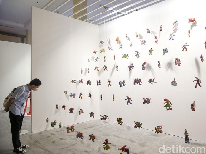 Art Jakarta 2022 kembali digelar Jakarta Convention Center (JCC), Jumat (26/8/2022). Pameran ini didaulat menjadi pembuka pekan seni rupa internasional lho.