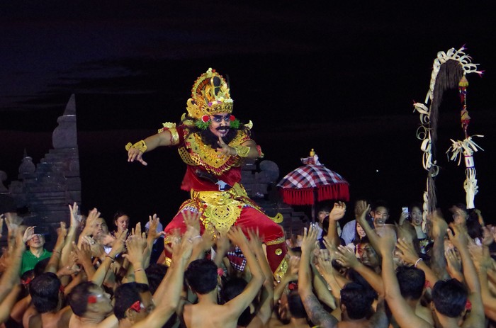 Tari Kecak Sejarah Ciri Khas Hingga Keunikannya