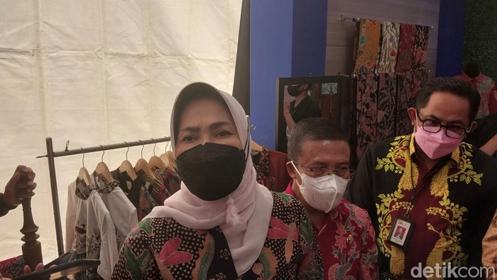 Wali Kota Batu Dewanti Rumpoko