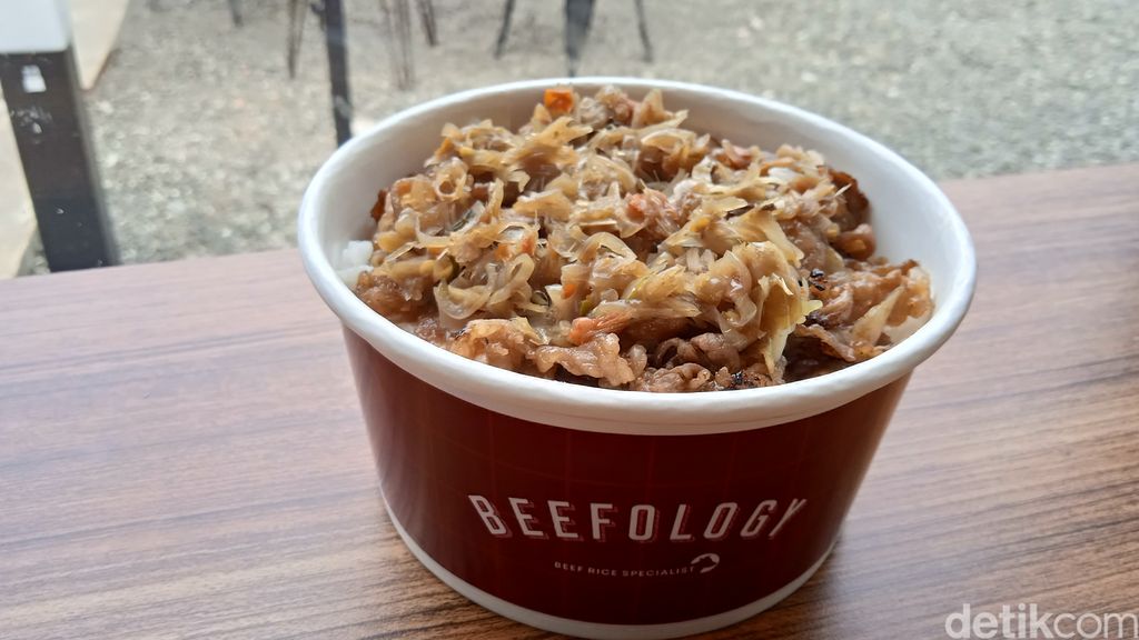 Empuk Juicy Rice Bowl Saikoro Punya Arya Saloka dan Putri Anne