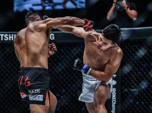 Tekuk Ok Rae, Christian Lee Pertahankan Sabuk Juara ONE Lightweight