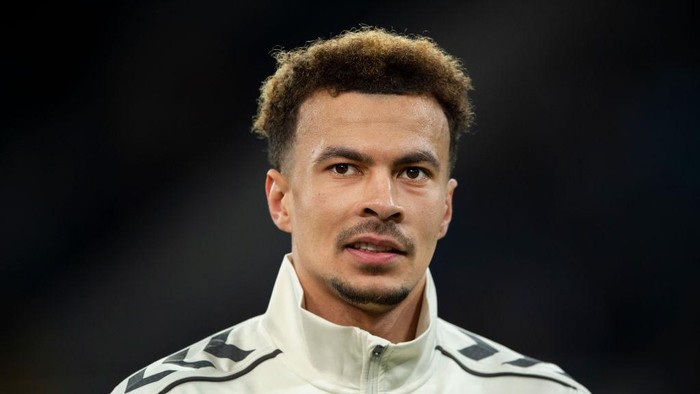 NEWCASTLE UPON TYNE, ENGLAND - FEBRUARY 08: Dele Alli of Everton ahead of the Premier League match between Newcastle United and Everton at St. James Park on February 8, 2022 in Newcastle upon Tyne, United Kingdom. (Photo by Joe Prior/Visionhaus via Getty Images)