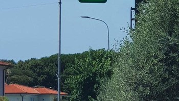 Monitor informasi sampai eror karena gelombang panas. Foto: Reddit via Boredpanda