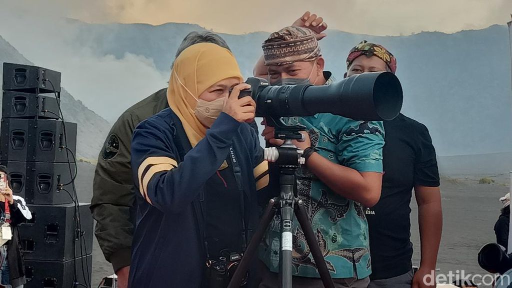 250 Fotografer Berlomba Jadi yang Terbaik Motret Bromo di Jambore Nasional