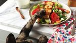 Lucunya! Aksi Gemas Para Kucing Saat Ketahuan Diam-diam Curi Makanan