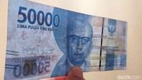 Sementara uang lama pecahan Rp 50.000 gambar utama memang Djuanda Kartawidjaja. Namun, watermarknya atau gambar saat diterawang akan muncul gambar I Gusti Ngurah Rai.