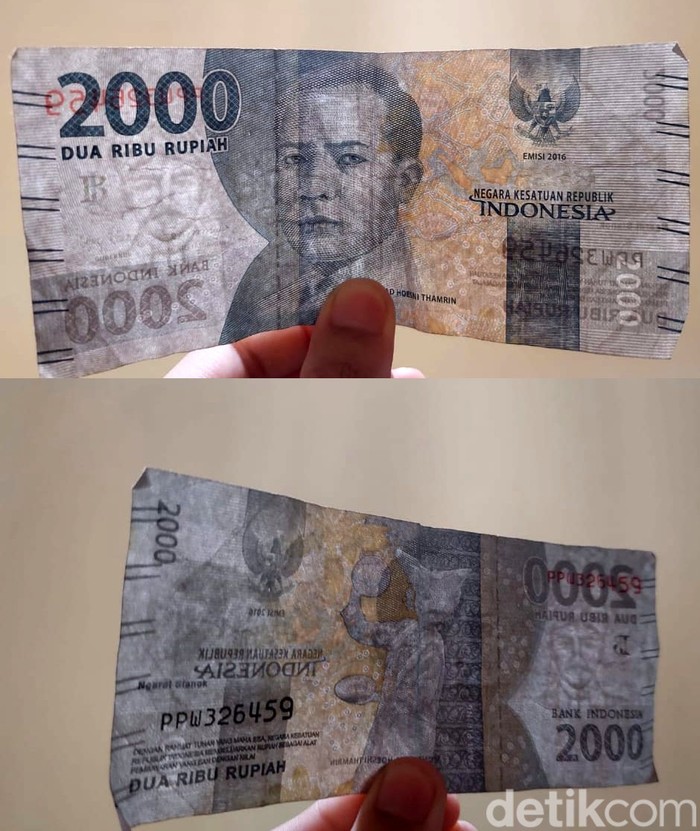 Bank Indonesia (BI) telah meluncurkan tujuh pecahan uang baru 2022. Banyak yang baru di uang baru 2022 dibandingkan yang emisi 2016, mulai dari desain, warna, keamanan, hingga menyeragamkan gambar pahlawan dengan gambar utama saat uang diterawang.