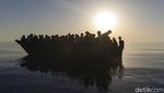 Potret Penyelamatan Puluhan Migran di Laut Mediterania