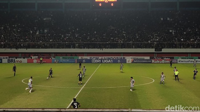 PSS Sleman vs Persebaya di Stadion Maguwoharjo, Sabtu (27/8/2022).