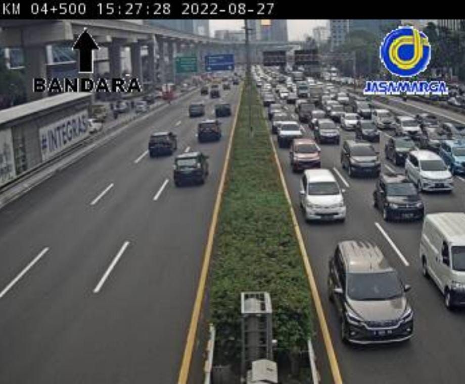 Screenshot CCTV Tol Jagorawi dan Tol Dalam Kota via aplikasi Travoy