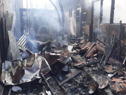 Sebuah rumah di Jogobayan RT 02 RW 6, Kelurahan Setabelan, Kecamatan Banjarsari, Kota Solo terbakar, Sabtu (27/8/2022) pagi.