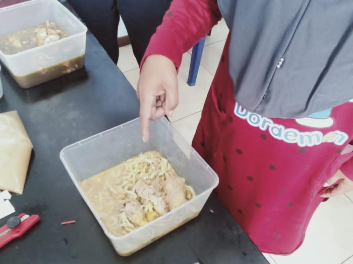 Soto kepala ayam isi sabu