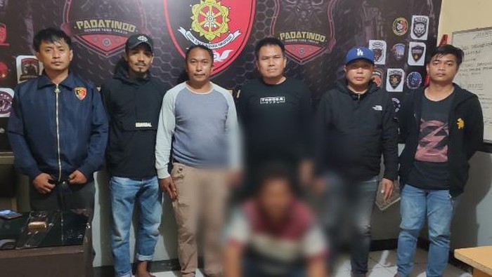 Pria berinisial LP (53) di Tana Toraja, Sulawesi Selatan (Sulsel) diamankan polisi setelah menikam menggunakan taji ayam.
