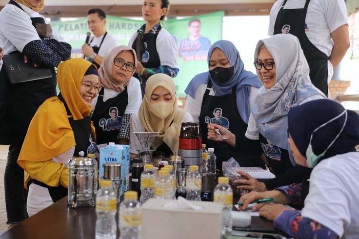 UMKM Emak-emak For Sandi Depok Gelar Pelatihan Olahan Kopi