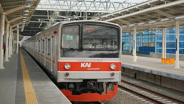 Bagaimana cara ke Kota Tua naik kereta? Bagi pengunjung Kota Tua Jakarta yang menggunakan kereta Commuter Line (KRL), informasi ini penting untuk diketahui.
