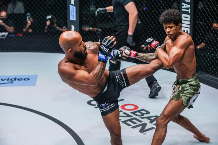 Demetrious Johnson menangi ONE Fight Night 1